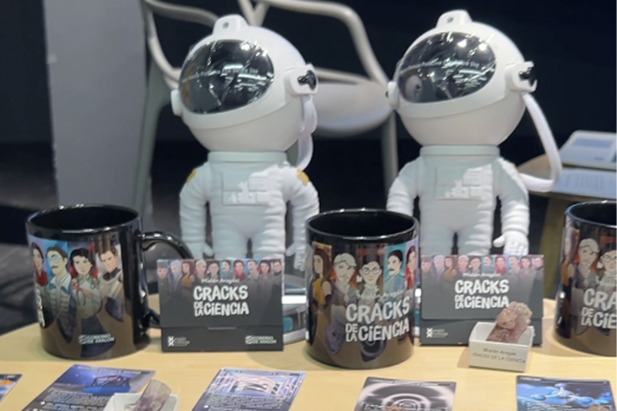 Cartas y Merchandising Cracks de la Ciencia
